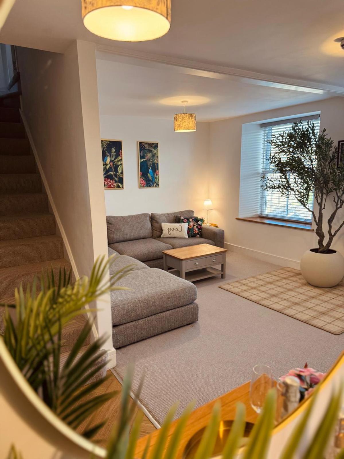 Lola'S Loft With Lake Views - Central Bowness - Pet Friendly Luaran gambar